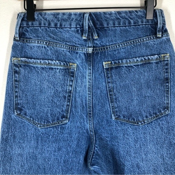 Good American Good Boy Slit Hem Jeans Size 4 28 - Picture 6 of 9